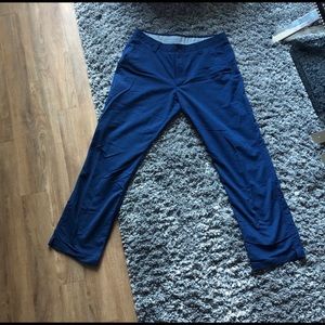 Men’s Under Armour navy golf pants 36x32